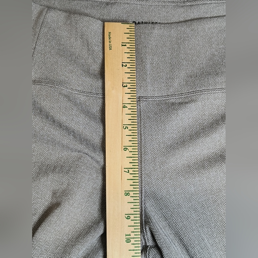 Women's Athleta Leggings - Picture 10 of 12